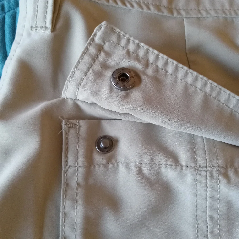 Quicksliver Cargo Shorts 32 Waist 10" Inseam - Picture 7 of 11